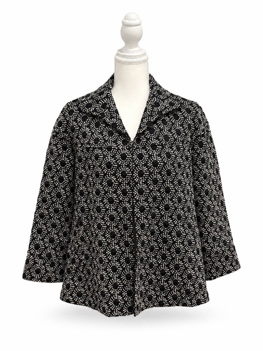 Lafayette 148 Black Cream Jacquard Cropped Jacket Size 6